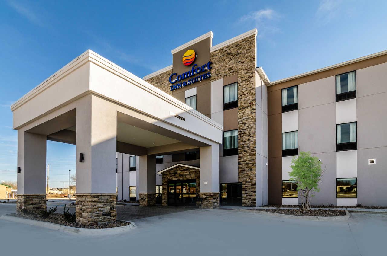 Comfort Inn & Suites Augusta Bagian luar foto